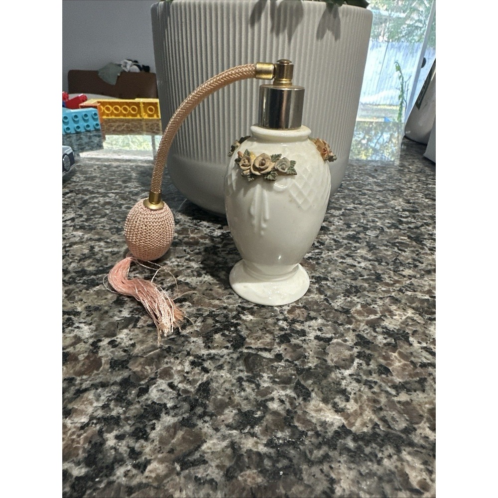 Vintage Perfume Atomizer with Rose‎ Embellishments